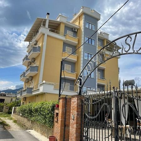 Apartments Rezidenca Sinani Орікум Екстер'єр фото